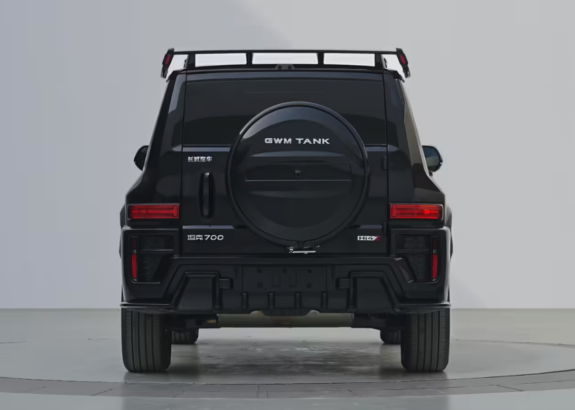 魏建军公布坦克700 Hi4-Z官方影像 全新配色+麒麟元素焕新